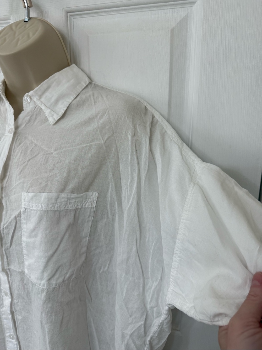 NWT Sundry White Sheer Button Front Beach Shirt Top Large - Picture 7 of 9